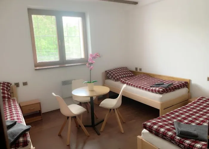 Pensjonat Cafe De La Creme Kuzelov