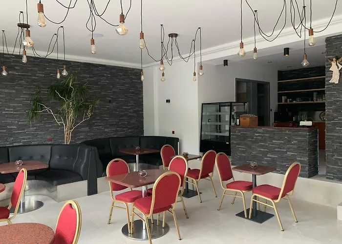 Cafe De La Creme Kuzelov